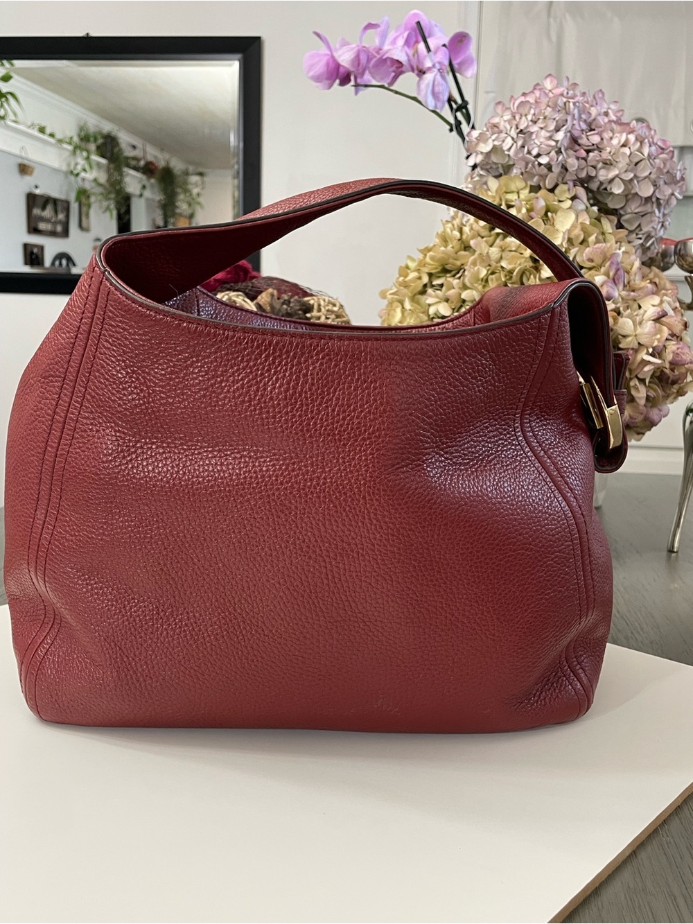 Michael Kors Large Pebbled Leather Hobo Shoulder Bag Burgundy Wine Gold Tone - Picture 3 of 13